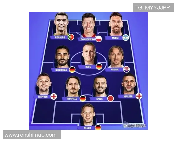 前锋与后卫在足球比赛中的角色与战术分析探讨 前锋与后卫在足球比赛中的角色与战术分析探讨